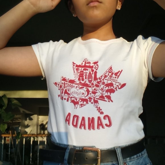 Graphic Canada t-shirt - Picture 3 of 3